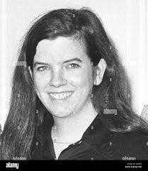 Annette Chaplin's Instagram, Twitter & Facebook