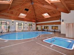 It is also a tripadvisor certificate of excellence hotel. Comfort Inn Suites Branson Meadows Explore Branson