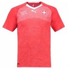 Avec beefoot suivez l'actualité du foot suisse , le mercato , le calendrier , le classement et les résultats des matchs du suisse ! Maillot Suisse Coupe Du Monde 2018 Domicile Coupe Du Monde Coupe Du Monde 2018 Maillot
