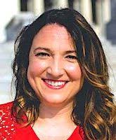 Lisa Polizzi's Instagram, Twitter & Facebook