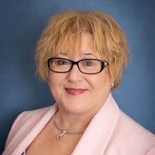 Donna Moyer's Instagram, Twitter & Facebook