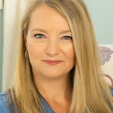 Deirdre Derby (@DeirdreDerby)