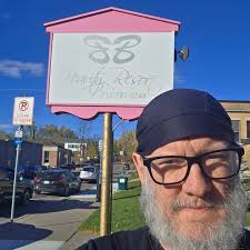 The most important human in my life and the person I've loved more than  anyone in the world is gone. Carol passed just before 3 AM