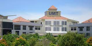 Kakinya yang putih mulus dan indah itu kini berada tepat di wajahku, kutegakkan kepalaku. Siri Vi Senarai Keseluruhan Program Pengajian Berserta Syarat Kelayakan Mengikut Program Yang Ditawarkan Oleh Uthm Dan Umt