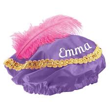 Maak je zwartepietenoutfit compleet met deze vrolijke pietenmuts. Pietenmuts Met Eigen Naam Bedrukken Fungifts Be
