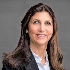 Carolyn Behrens's Instagram, Twitter & Facebook