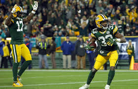 Scopri ricette, idee per la casa, consigli di stile e altre idee da provare. Aaron Rodgers Wants More Opportunities For Davante Adams Aaron Jones