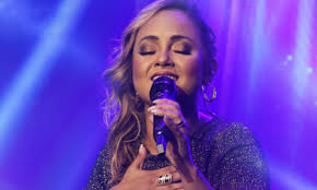 Aleluia” Bruna Karla