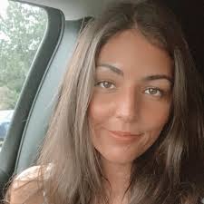 Hi everyone ! Mommy in need of advice, please help me 🙂 My son is 2.5  years old. His speech is delayed. He says many words and very few  sentences. He repeats