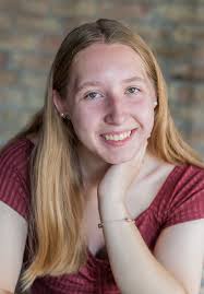 You are not seeing double with these beauties! Twins today so I had a great  time with Jenna and Jasmine. Have a wonderful Senior Year and thank you for  choosing me to