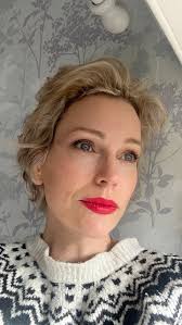 January. Midway. Looking back, looking upwards, looking forward forward.  It's a beautiful day and the possibilities are endless. Mindful and  grateful of today, and embracing the journey ahead. . . . . . . . . . . . .  . . @