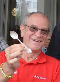 Zwei Hocks mit internationalem «Touch»