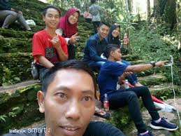 Berakhir Pekan ke Gua Maria Siut