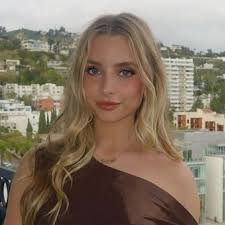 Sabrina Snyder (@sabrinasnyder) • Instagram photos and videos