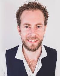 Eric Campos's Instagram, Twitter & Facebook