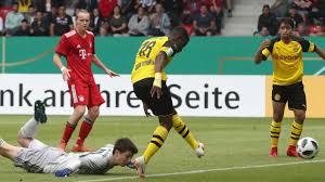 Maybe you would like to learn more about one of these? Bvb Talent Youssoufa Moukoko Tatsachlich 13 Sport Sz De