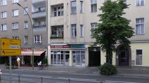Ansonsten waren die beiden prominenten mieter das. Tot Ex Berliner Popstar David Bowie 69 Heroes Starb An Krebs