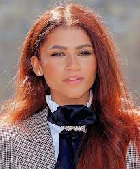 5 Fall Outfits Inspiration From Zendaya Priiincesss Zendaya Hair Hair Inspo Color Zendaya Red Hair