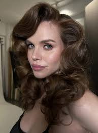 LIZA RAY CELEBRITY MAKEUP ARTIST