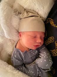 Melissa Perrine's Instagram, Twitter & Facebook