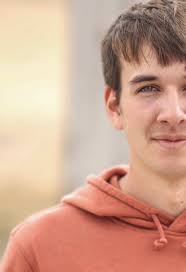 Lets Take Senior Pics in A Bowling Alley