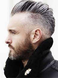 1001 ideen fur die angesagtesten mannerfrisuren 2020 herren frisuren graue haare mittellange haare frisuren manner haar frisuren manner