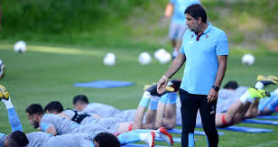 Ünal karaman ile ersagun akbar karaman (bahçelievlerspor) baba/oğul. Trabzonspor Teknik Direktoru Unal Karaman Yusuf Benim Degerlim Pirlantam Karaman