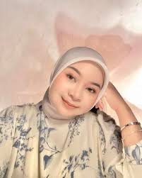 Kualitas premium scarf Paris Japan ini nggak perlu diragukan lagi.  Kombinasi warna yang soft dan elegan bikin aku jatuh cinta. #scarf  #fashionista #ootd