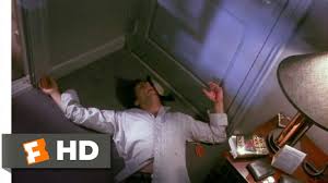 When boyfriend sam proves unfaithful, allison strikes out on her own but must use the classifieds to seek out a roommate in order to keep. Single White Female 4 8 Movie Clip Death By Stiletto 1992 Hd Youtube