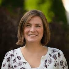 Danielle Khan's Instagram, Twitter & Facebook