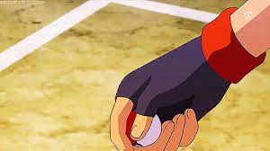 The 'h' on this ultra ball is derived from its japanese name, hyper ball. In Pokemon Why Do The Pokeballs Change Size Movies Tv Stack Exchange