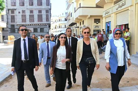 من قلب مدينة رشيد .. حيث يلتقي التاريخ بآفاق التنمية .. محافظ البحيرة وسفيرة الإتحاد الأوروبي تتفقدان عدداً من المواقع الأثرية لتعزيز الإستفادة من المقومات التاريخية والتراثية للمدينة البحيرة - المكتب الإعلامي