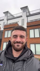 Sauna not just because it’s snowing, but because it’s my meditation time to  feel connected, in silence, to my thoughts, self, and intention for the  day. 🧘🏻‍♂️