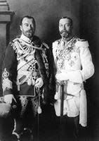 الملك جورج الخامس ملك انجلترا و نيقولا الثاني قيصر روسيا صورة التقطت العام 1890م كانت تربطهما صلة قرابة من الد Tsar Nicholas Tsar Nicholas Ii King George