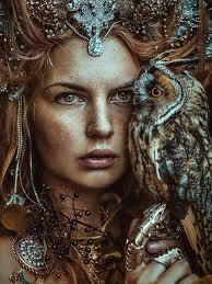 Happy Solstice! In Arvyndase: Ejar Ralanar (E-jayr Ray-lane-nair)** **La  tae lun u Eldat te vari elsorin (By the light of Elfin be ever blessed)**