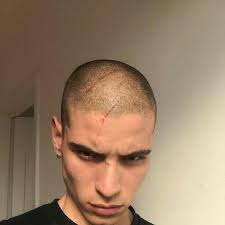 7 Adli Kullanicinin Garcon Panosundaki Pin Portre Erkek Modeller Guzel Erkekler