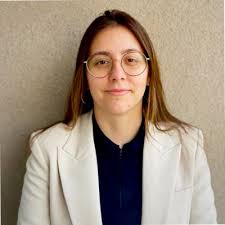 The past Friday I had the opportunity to represent Esade at my former high  school, the The British School of Barcelona at the university fair.