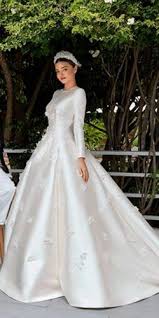 12 Celebrity Wedding Dresses And Its S Clones Wedding Forward Famous Wedding Dresses Celebrity Wedding Dresses Wedding Dress Couture