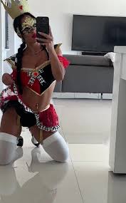 Feel The Bum Bum Queen's uninhibited passion- ultimate XXX