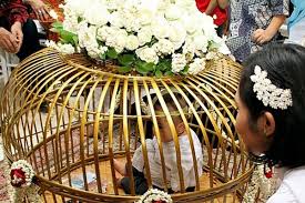 Maybe you would like to learn more about one of these? Jadah Tujuh Warna Jadi Bagian Tradisi Turun Tanah