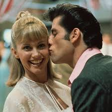 Kristin Davis and John Travolta's on-screen chemistry in #CashOut have fans  wondering if the two stars are dating in real life. Learn about their past  relationships, rumored romance and if they'll become