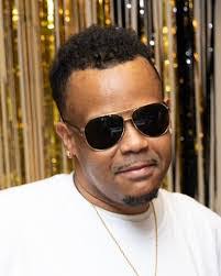 Derrick Youngblood's Instagram, Twitter & Facebook