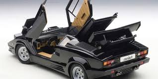 The name is an expression of astonishment in italian, and the design was so revolutionary it remained in production until 1990. Autoart New Lamborghini Countach 25th Black White Diecastsociety Com