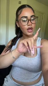 Jada Hayward's Instagram, Twitter & Facebook