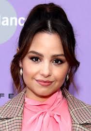 Level Up (2011) pełna obsada