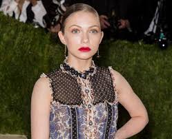 In his spare time, luis guzman loves reading books and doing social work, as part of his hobbies. What Is Tavi Gevinson S Net Worth Tavi Gevinson 13 Facts About Gossip Girl S Popbuzz