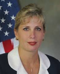 Feature_WIB_MAY15_Layout 1