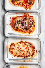 Ecco alcune idee da cui prendere spunto. Pizza Bar Fai Da Te Con Pasta Per Pizza Da 30 Minuti
