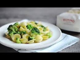 Porque insisto en que la cocina sana es la mas practica. Orecchiette Con Broccoli E Acciughe Eng Youtube