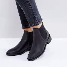 A timeless and iconic silhouette, a ladies' chelsea boot is a versatile addition to any ladies' wardrobe which looks. 21 Best Chelsea Boots 2021 The Strategist